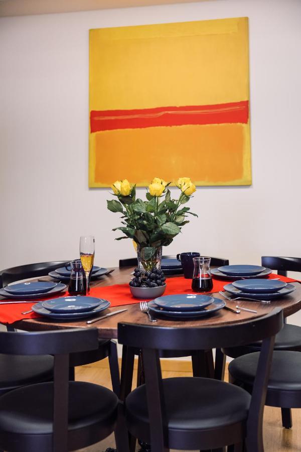 Rothko Apartment/8 Guests/4Bedrooms/Riga Old Town Экстерьер фото