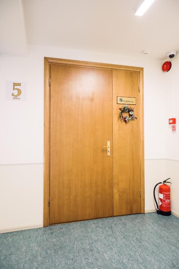 Rothko Apartment/8 Guests/4Bedrooms/Riga Old Town Экстерьер фото