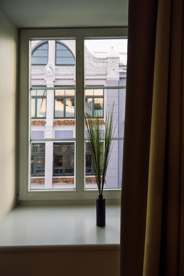 Rothko Apartment/8 Guests/4Bedrooms/Riga Old Town Экстерьер фото