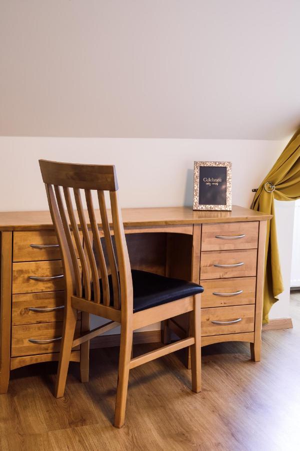 Rothko Apartment/8 Guests/4Bedrooms/Riga Old Town Экстерьер фото