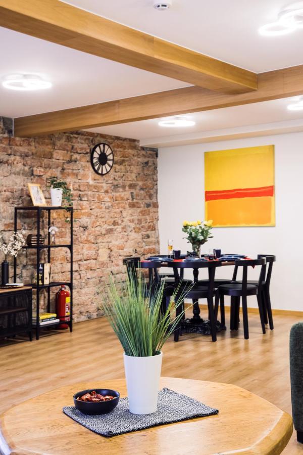 Rothko Apartment/8 Guests/4Bedrooms/Riga Old Town Экстерьер фото