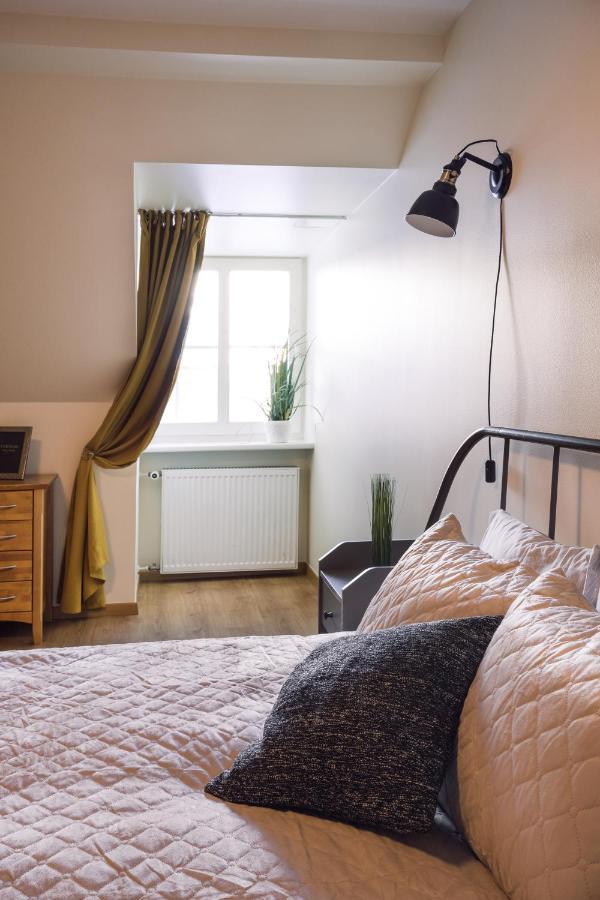 Rothko Apartment/8 Guests/4Bedrooms/Riga Old Town Экстерьер фото